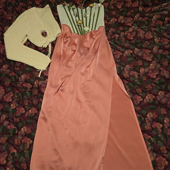 Lacemade Floral Tulip skirt dress - Picture 3 of 10